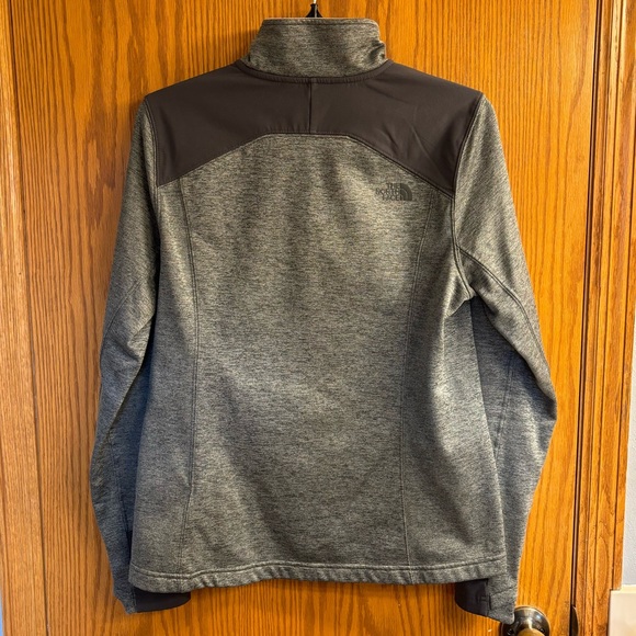 The North Face 3/4 Zip Long Sleeve Grey - Picture 9 of 12